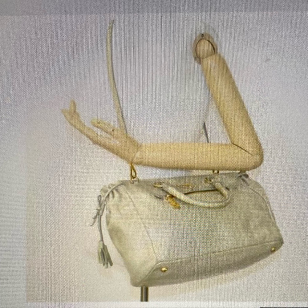 PRADA Vitello Leather Lux Satchel W/COA and Prada Authenticity - Picture 16 of 16